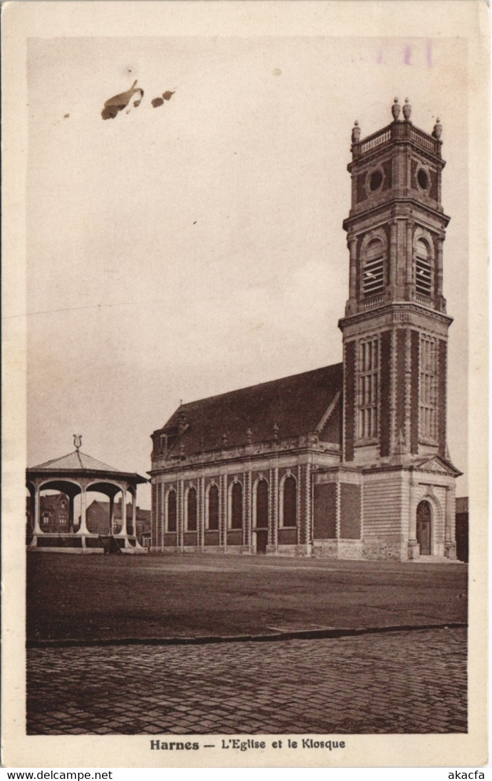 CPA HARNES - L'Église et le Klosque (129484)