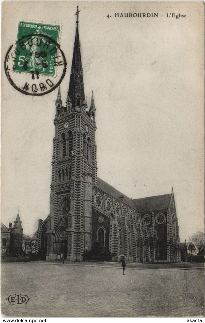 CPA HAUBOURDIN - L'Église (136199)