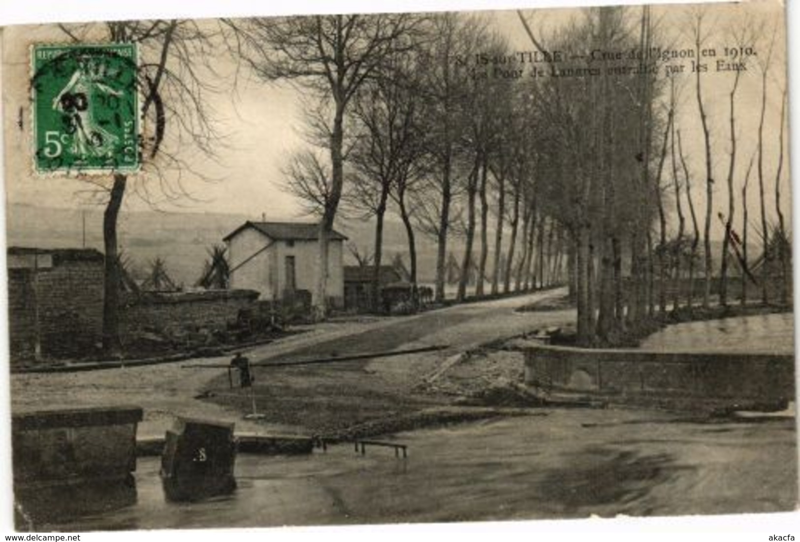 CPA IS-sur-TILLE - Crue de l'Ignon en 1910 (175900)