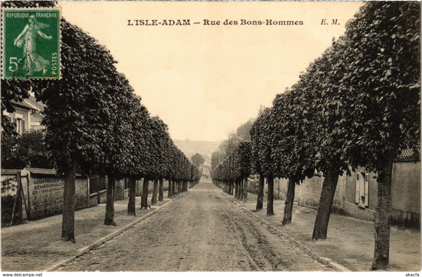 CPA ISLE-ADAM - Rue des Bons-Hommes (107858)