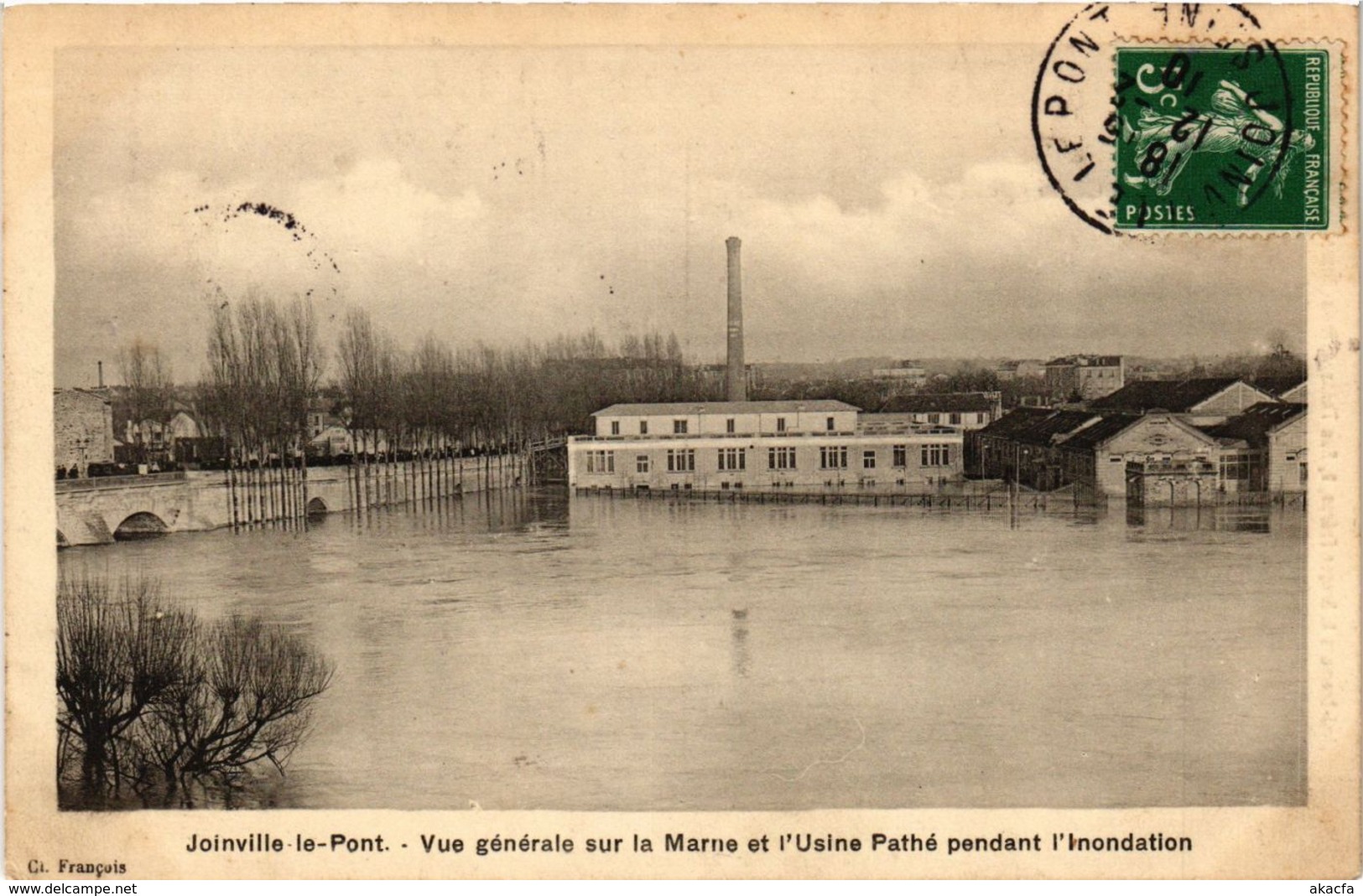 CPA JOINVILLE-le-PONT - Vue générale (275147)