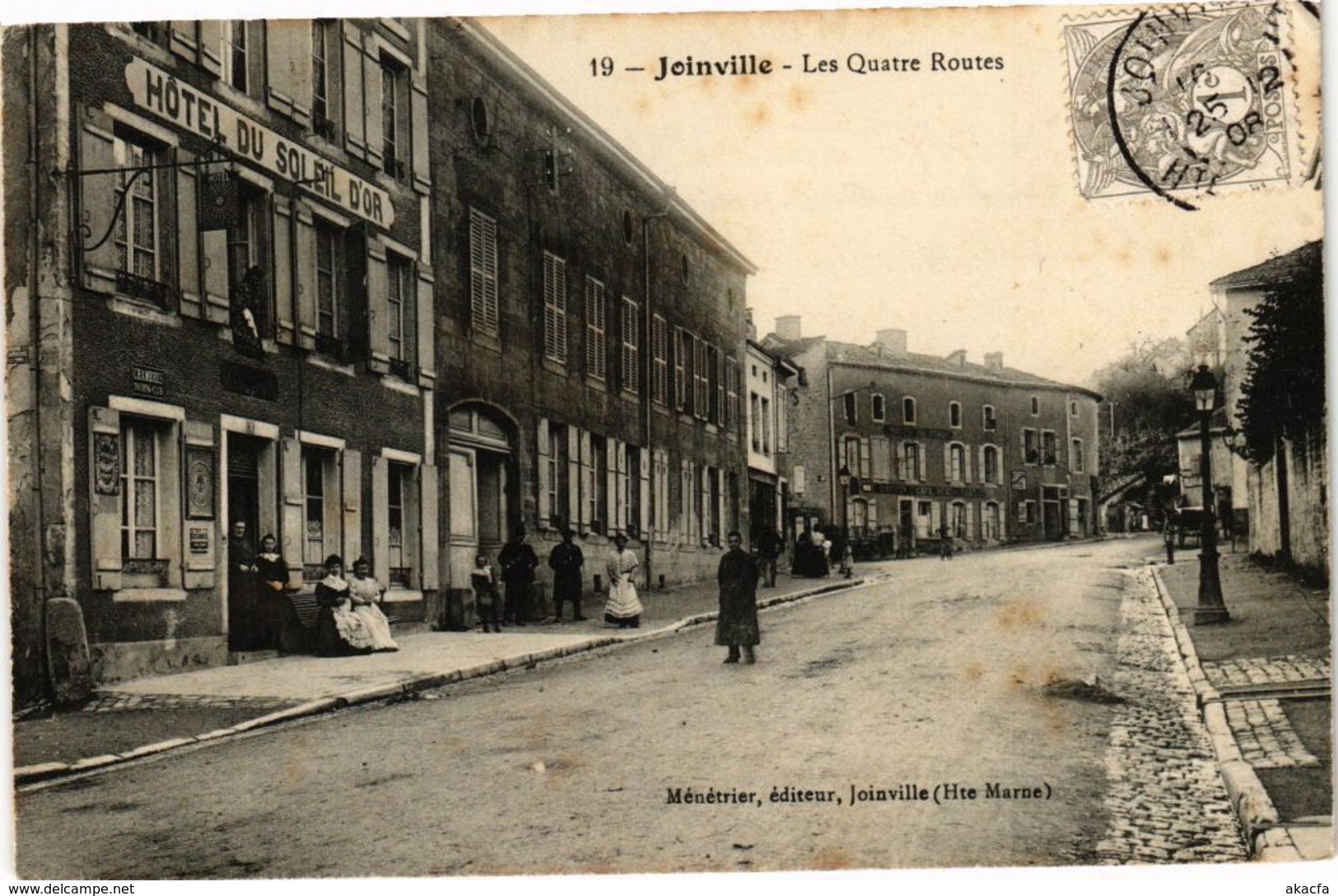 CPA JOINVILLE - Les Quatre Routes (270387)