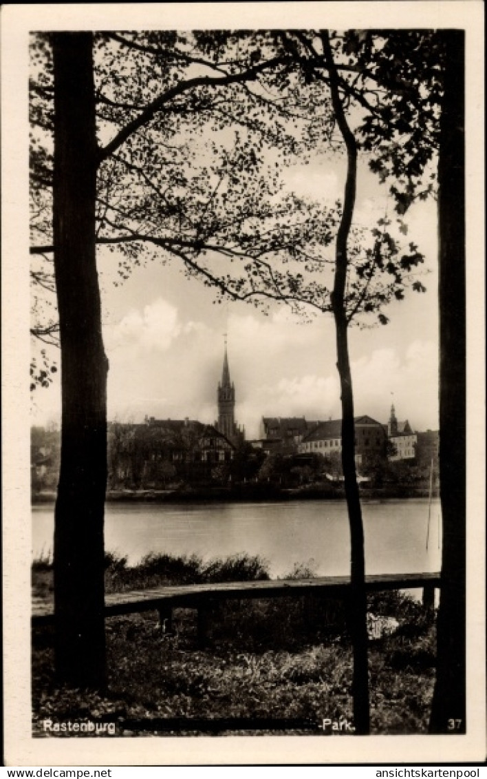 CPA Kętrzyn Rastenburg Ostpreußen, Blick auf den Ort, Fluss, Brücke