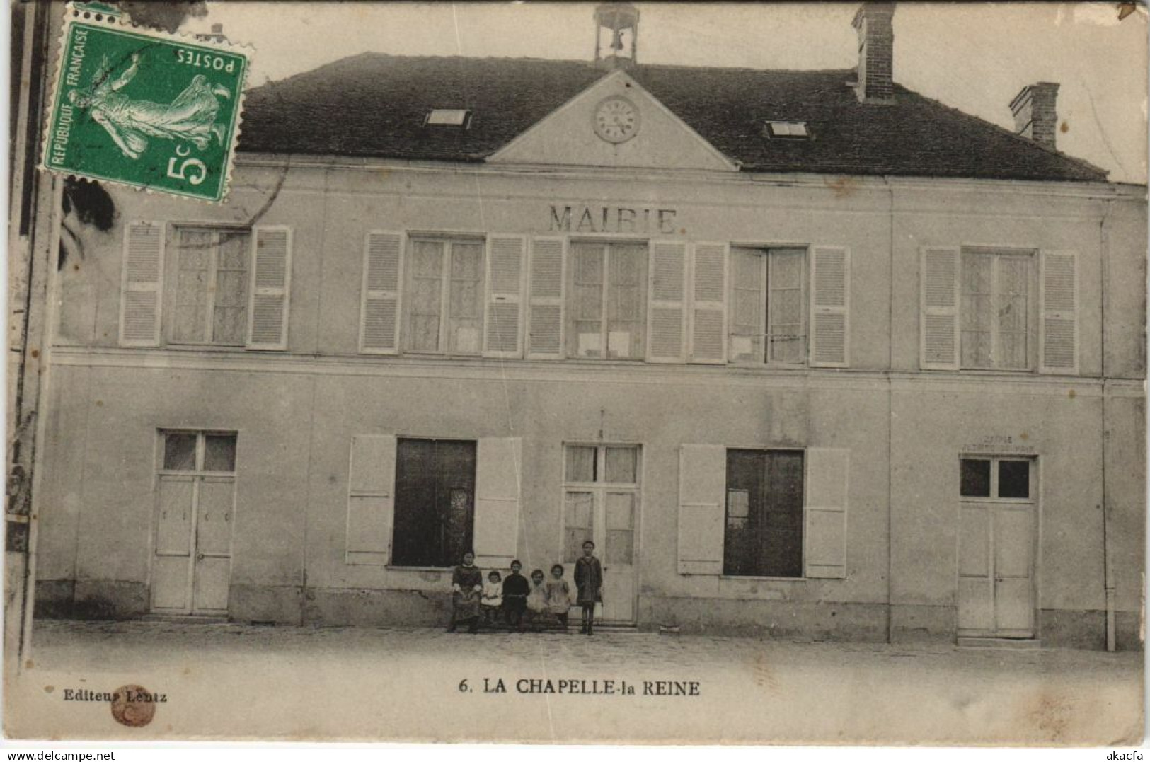 CPA LA CHAPELLE-LA-REINE La Mairie (924956)