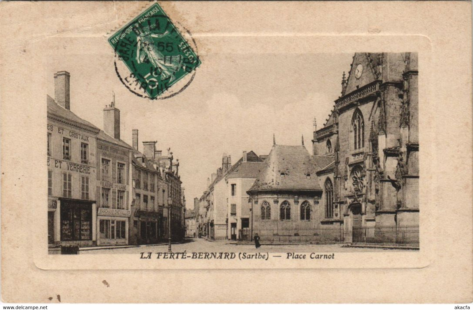 CPA La FERTÉ-BERNARD Place Carnot (806071)