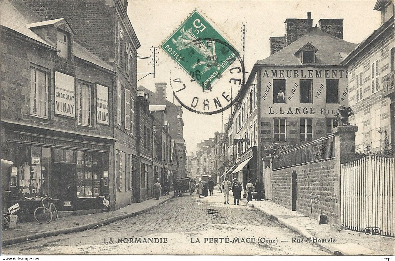 CPA La Ferté-Macé Rue d'Hautvie