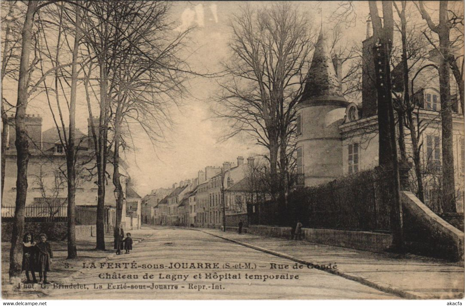 CPA LA FERTÉ-sous-JOUARRE - Rue de CONDÉ (120380)