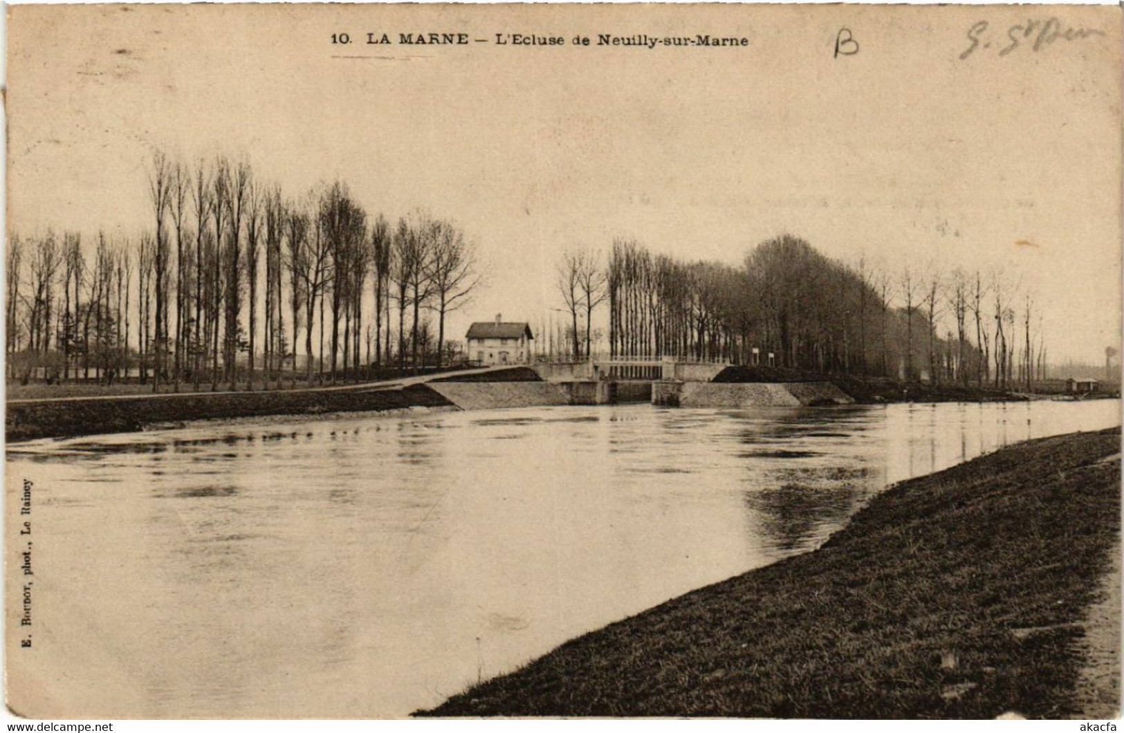 CPA La Marne - L'Ecluse de Neuilly-sur-MARNE (519756)