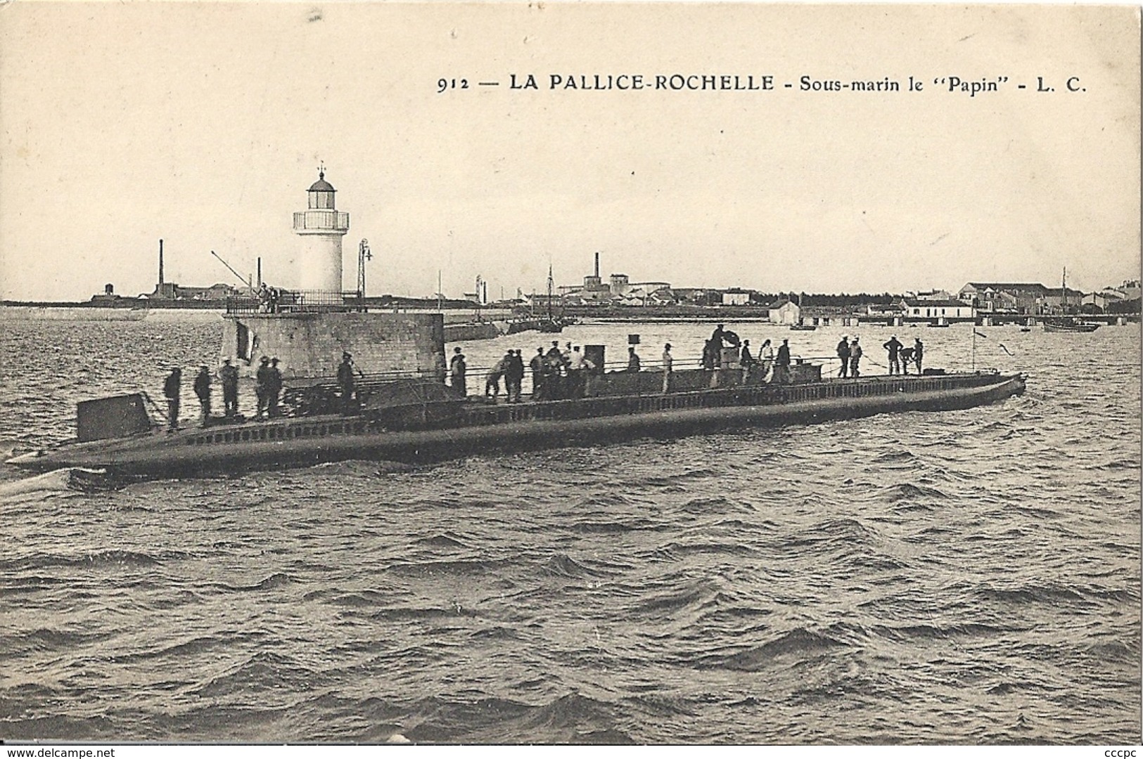 CPA La Rochelle La Pallice Le sous-marin Le Papin