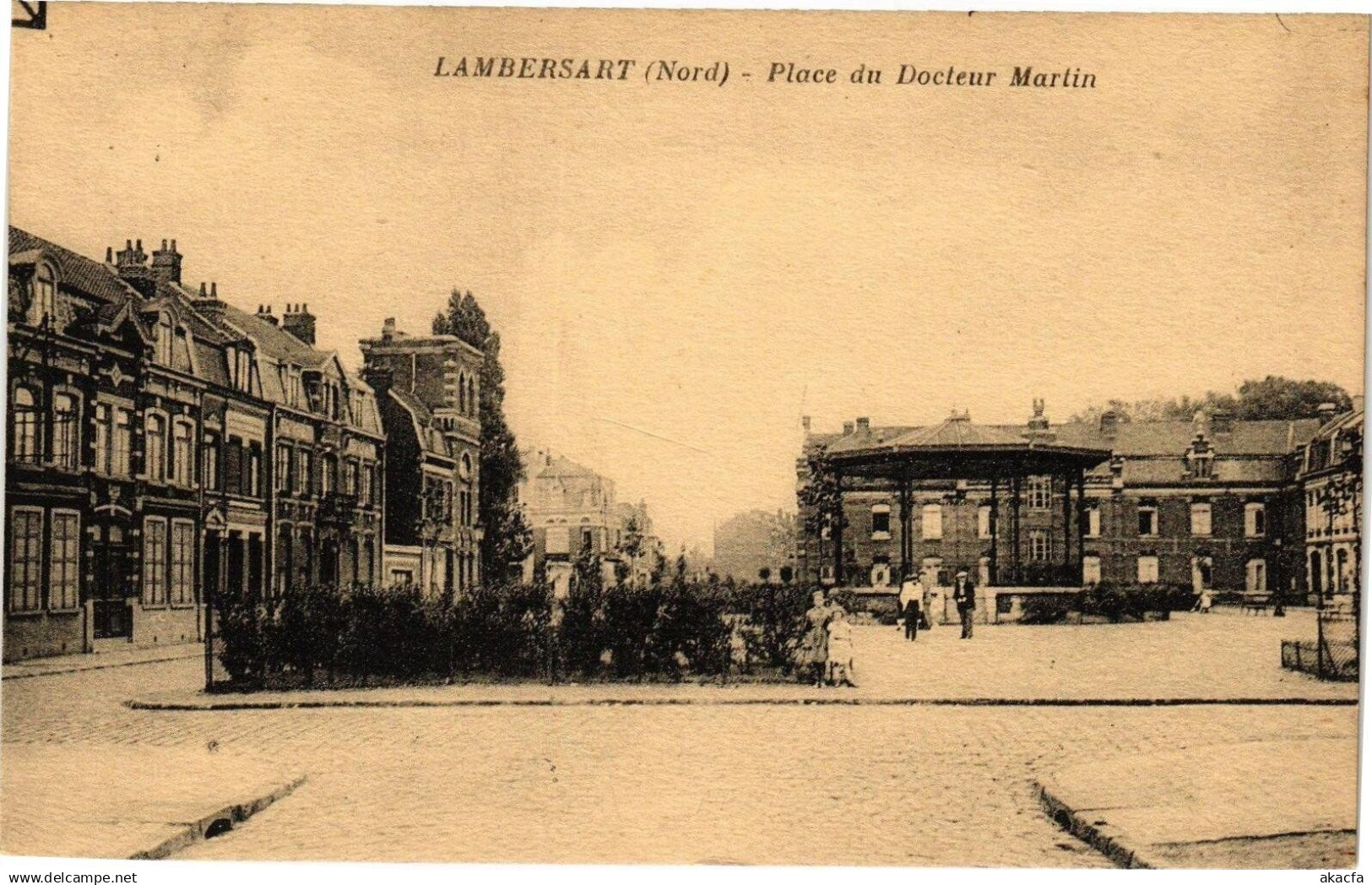 CPA LAMBERSART - Place du Docteur Martin (204645)