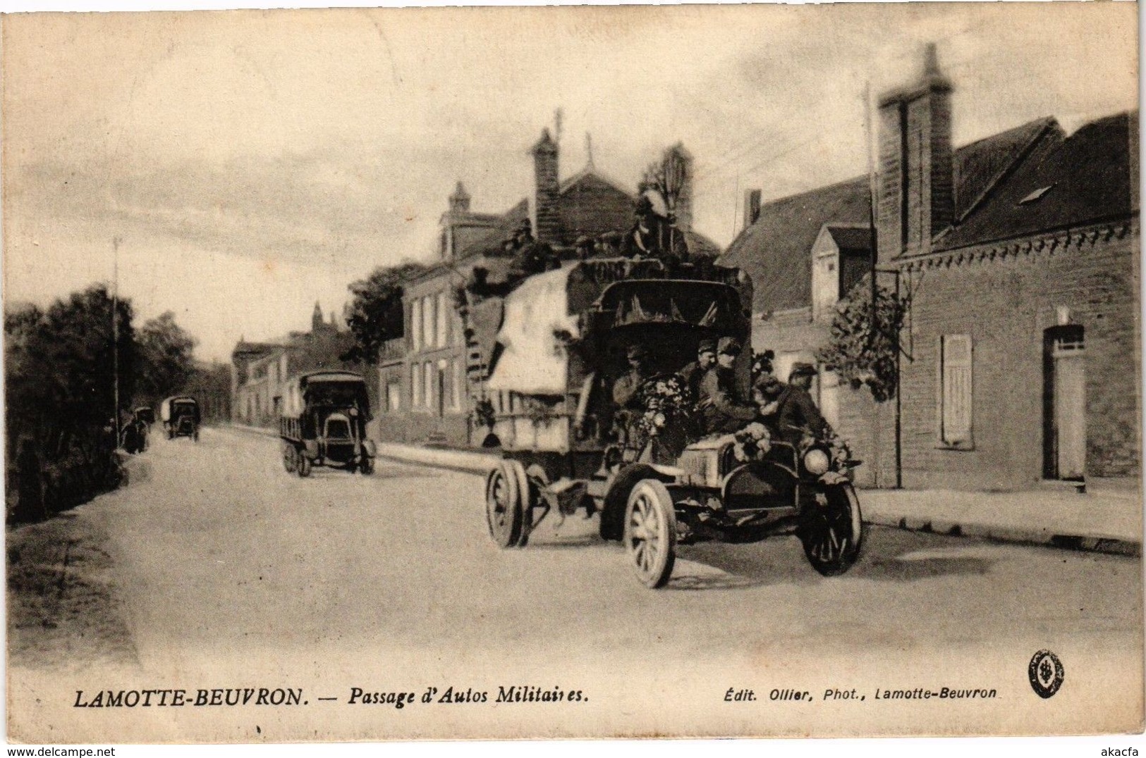 CPA LAMOTTE - BEUVRON - Passage d'Autos Militaires (208652)