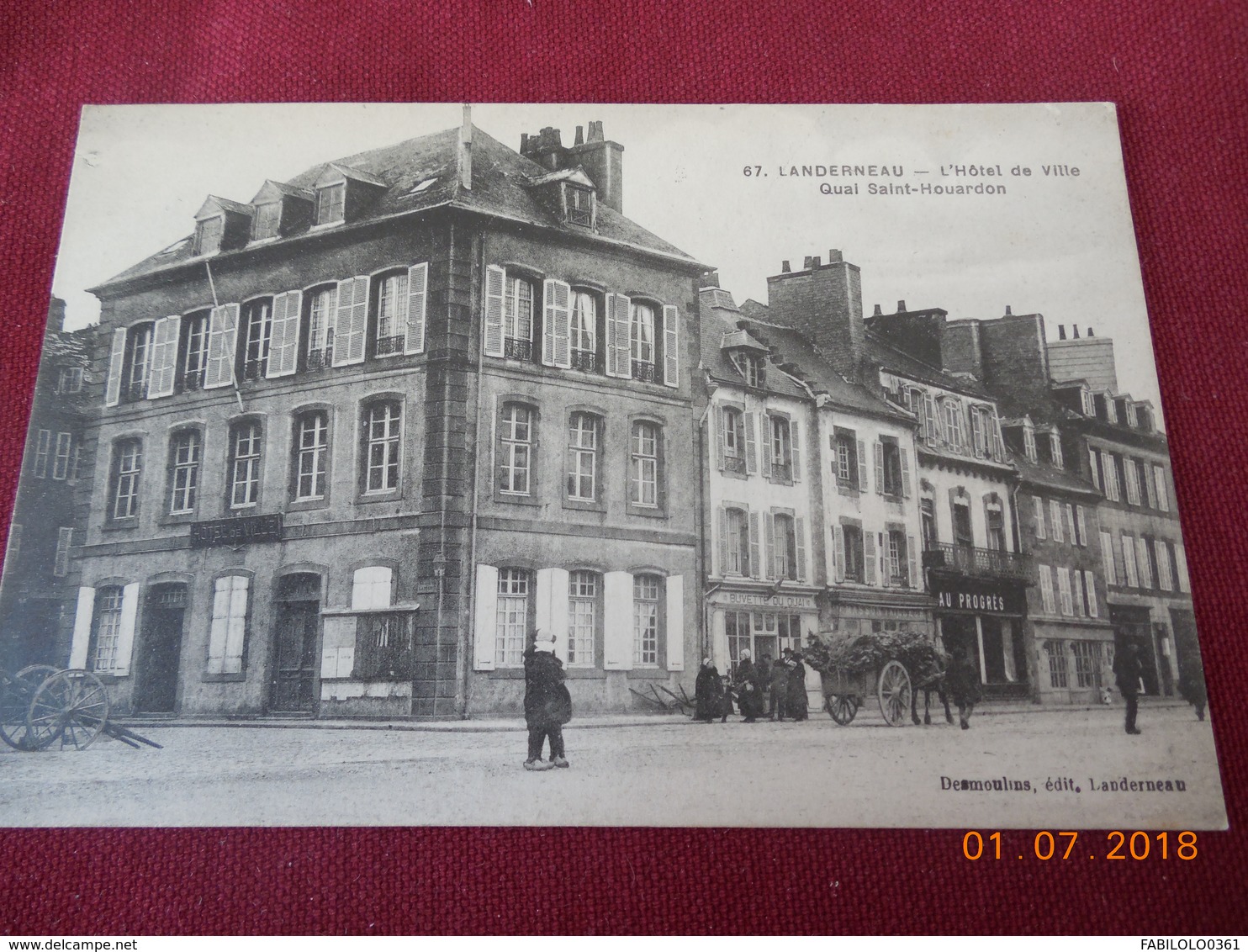 CPA - Landerneau - L'Hôtel de Ville - Quai Saint-Houardon