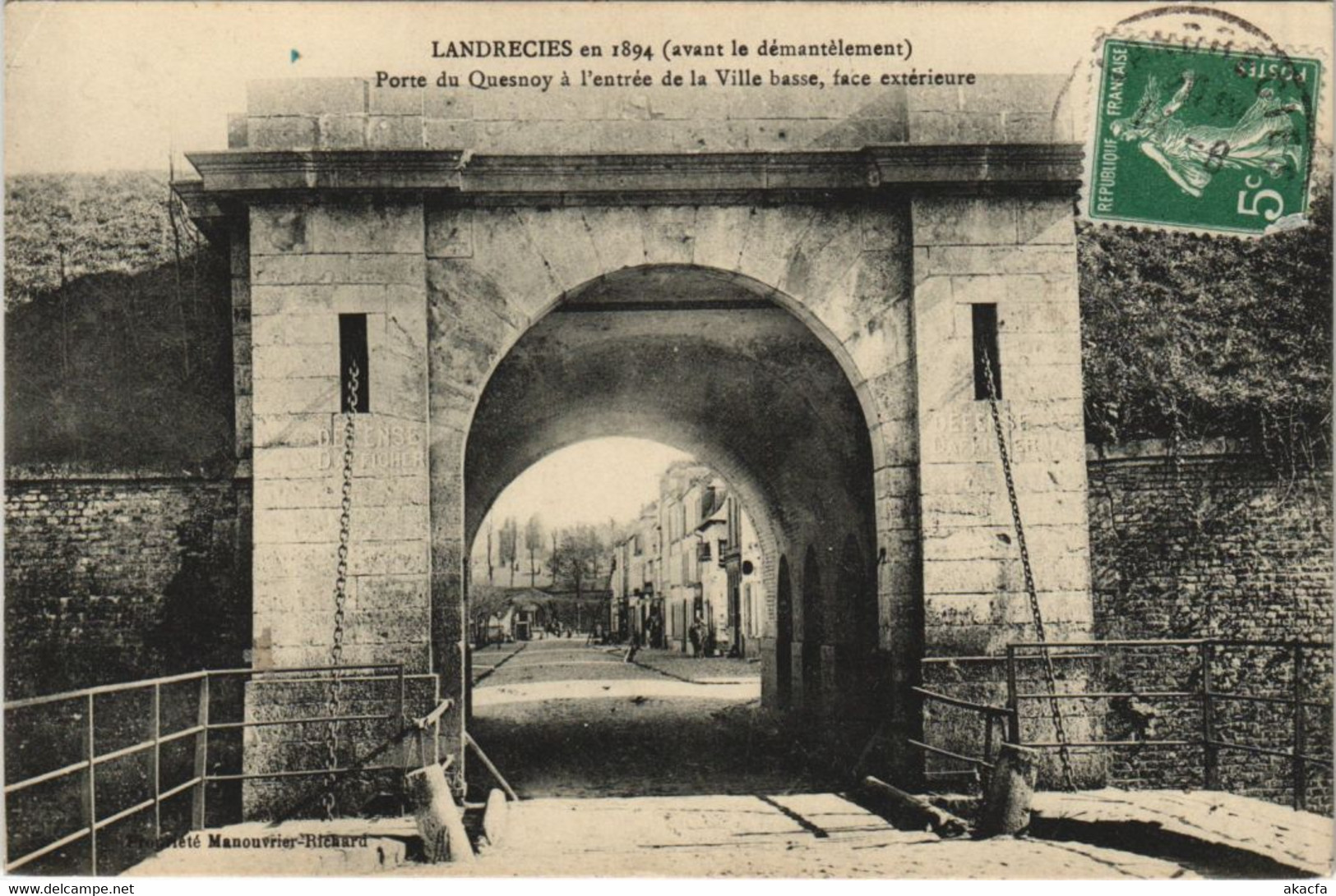 CPA LANDRECIES en 1894 - Porte du QUESNOY a l'Entrée de la Ville basse (136043)