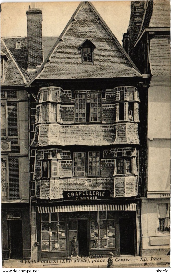 CPA LANNION - Vieille Maison (103401)