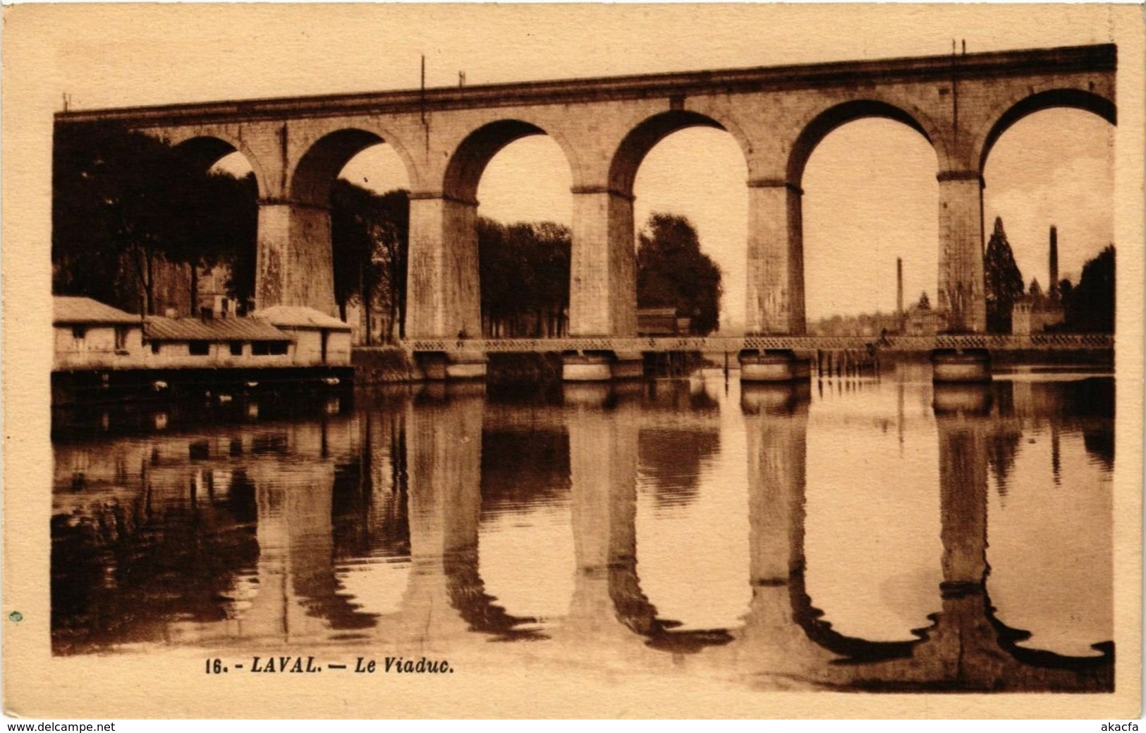 CPA LAVAL - Le Viaduc (255079)