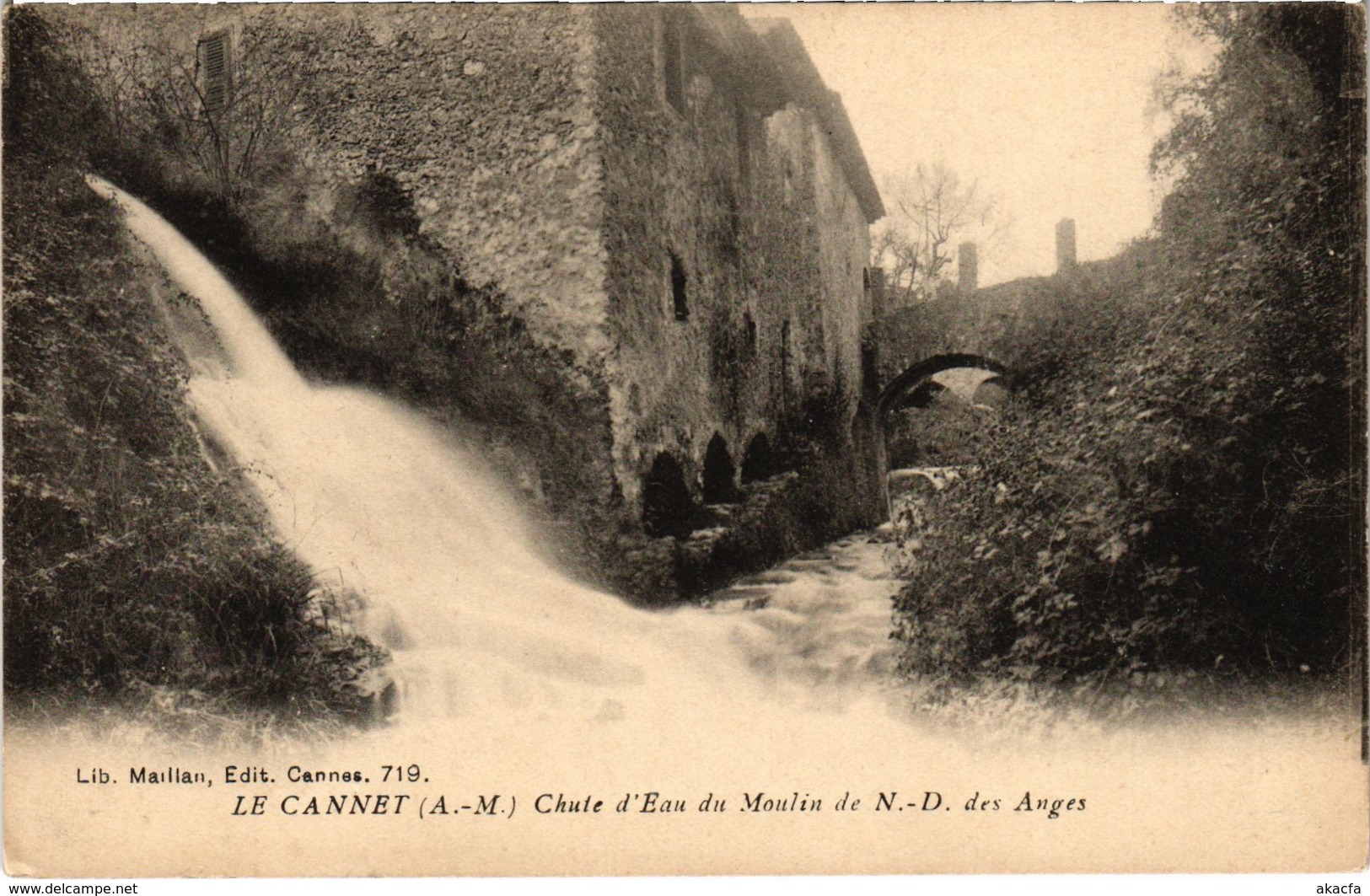 CPA Le Cannet Chute d'Eau Alpes-Maritimes (102287)