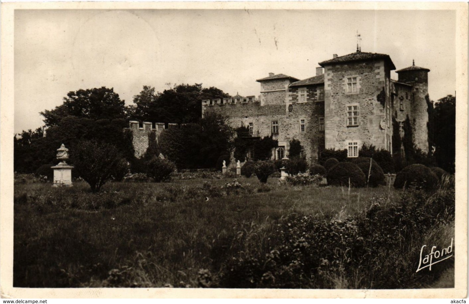 CPA Le Chambon- Chateau de Feugerolles FRANCE (907039)