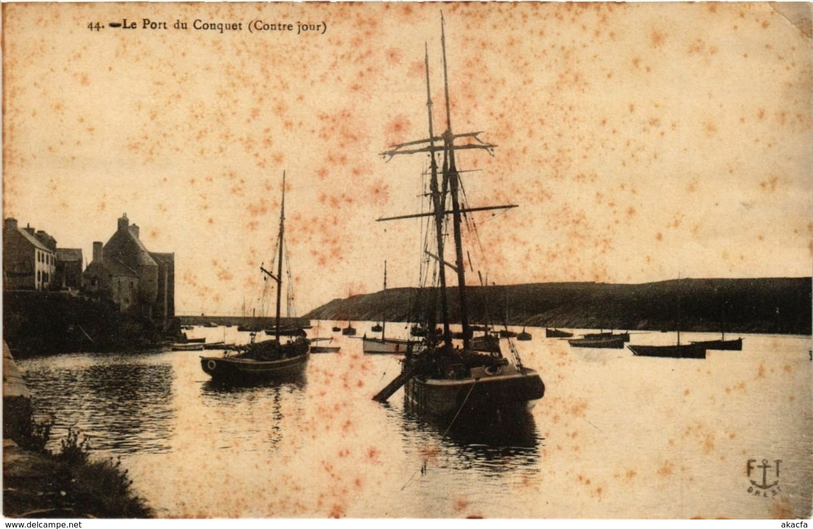 CPA Le Port du CONQUET (Contre jour) (252614)