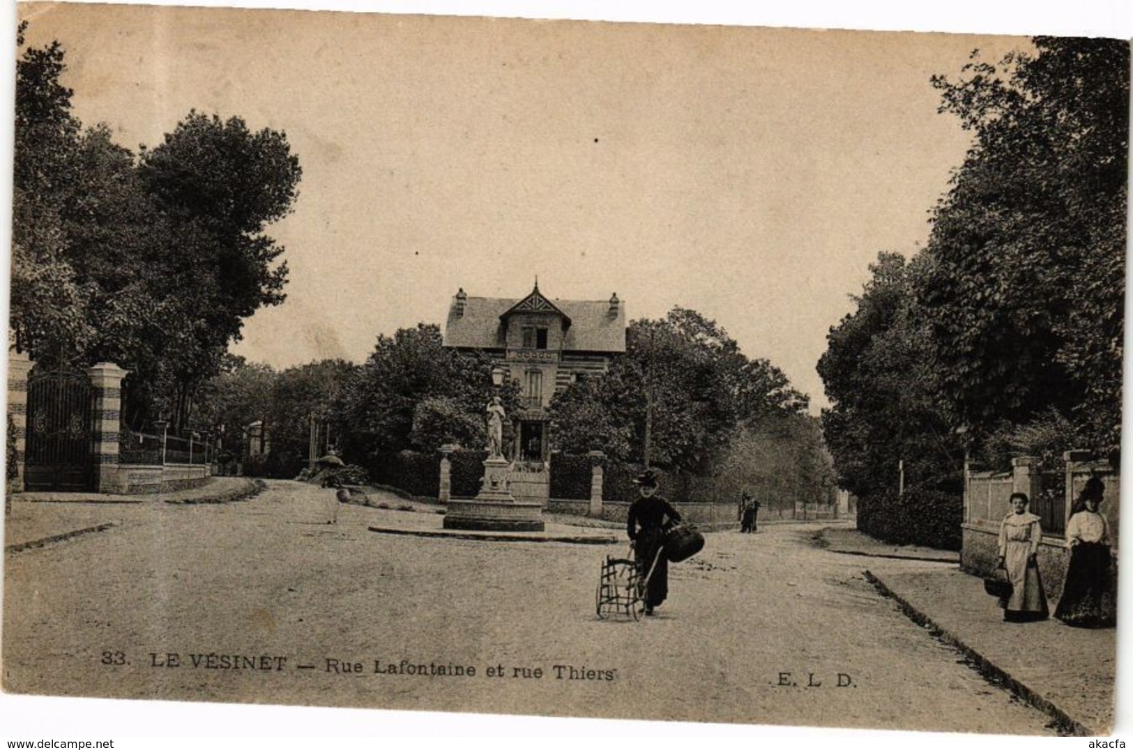 CPA Le VESINET - Rue Lafontaine et rue Thiers (165818)