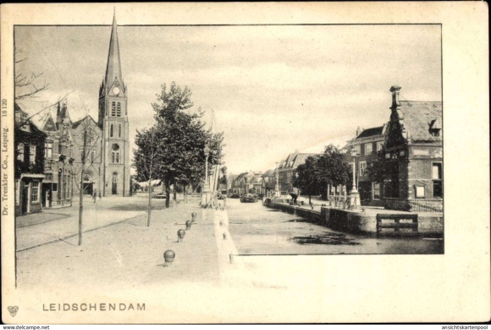 CPA Leidschendam Südholland, Straßenpartie mit Kirche