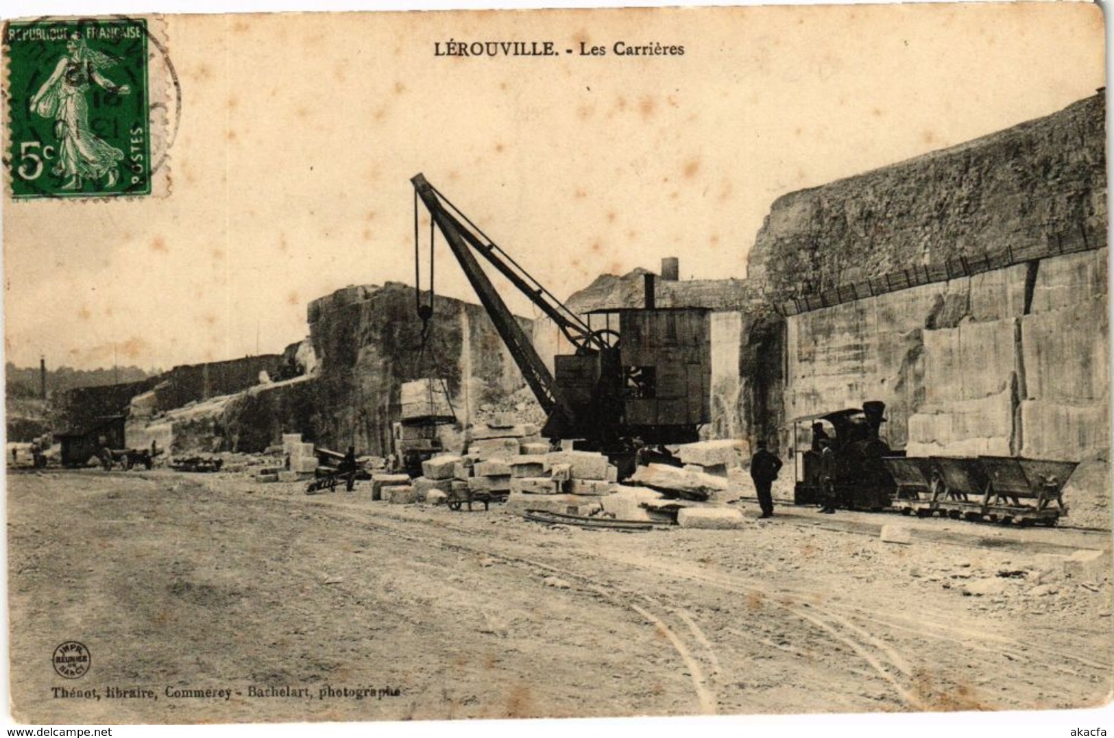 CPA LEROUVILLE-Les Carrieres (232627)