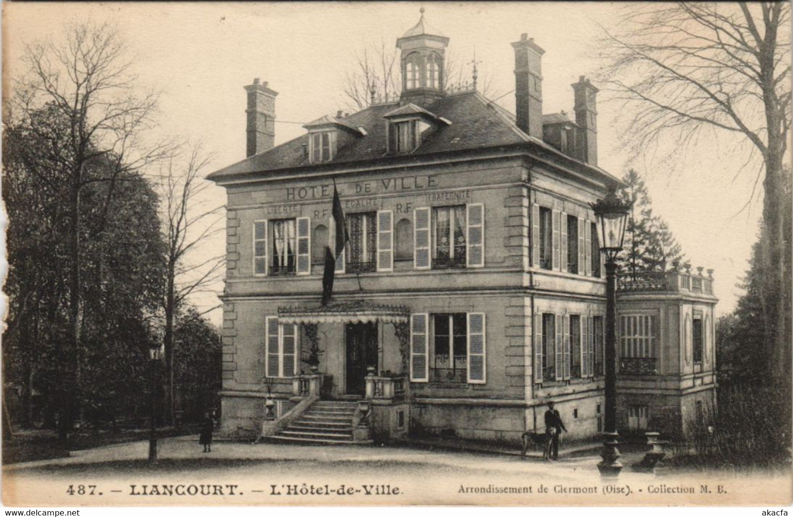 CPA LIANCOURT - L'Hotel-de-Ville (130819)