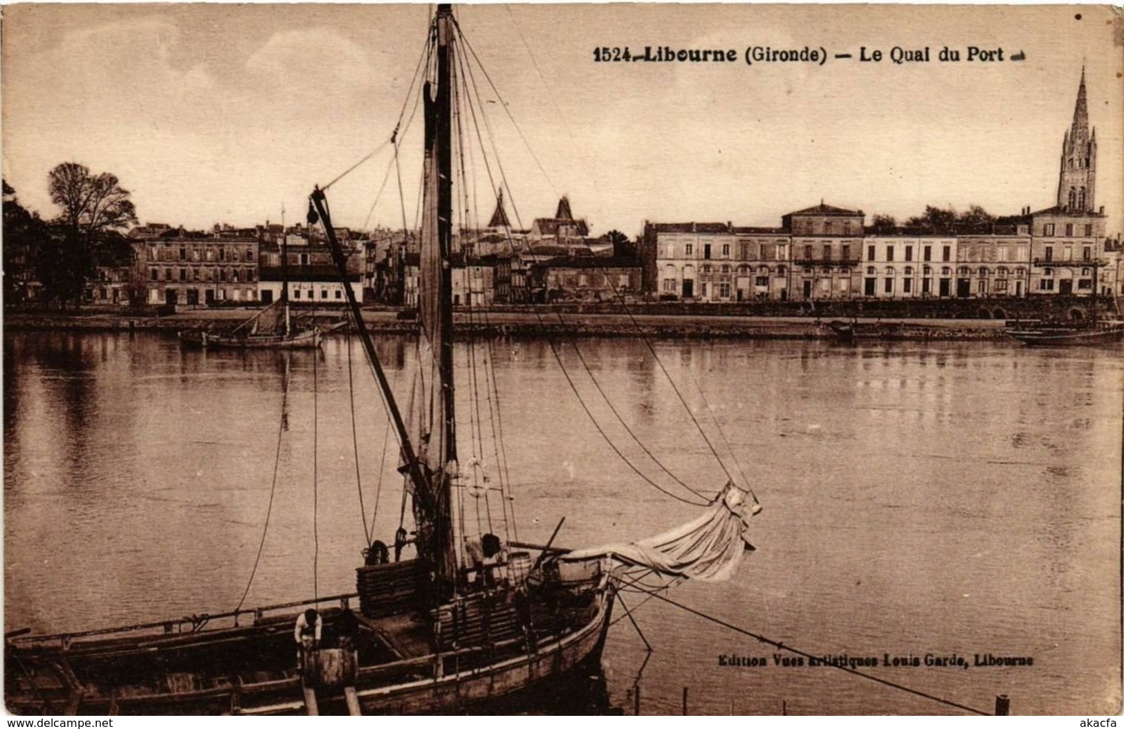 CPA LIBOURNE Le Quai du Port (336339)