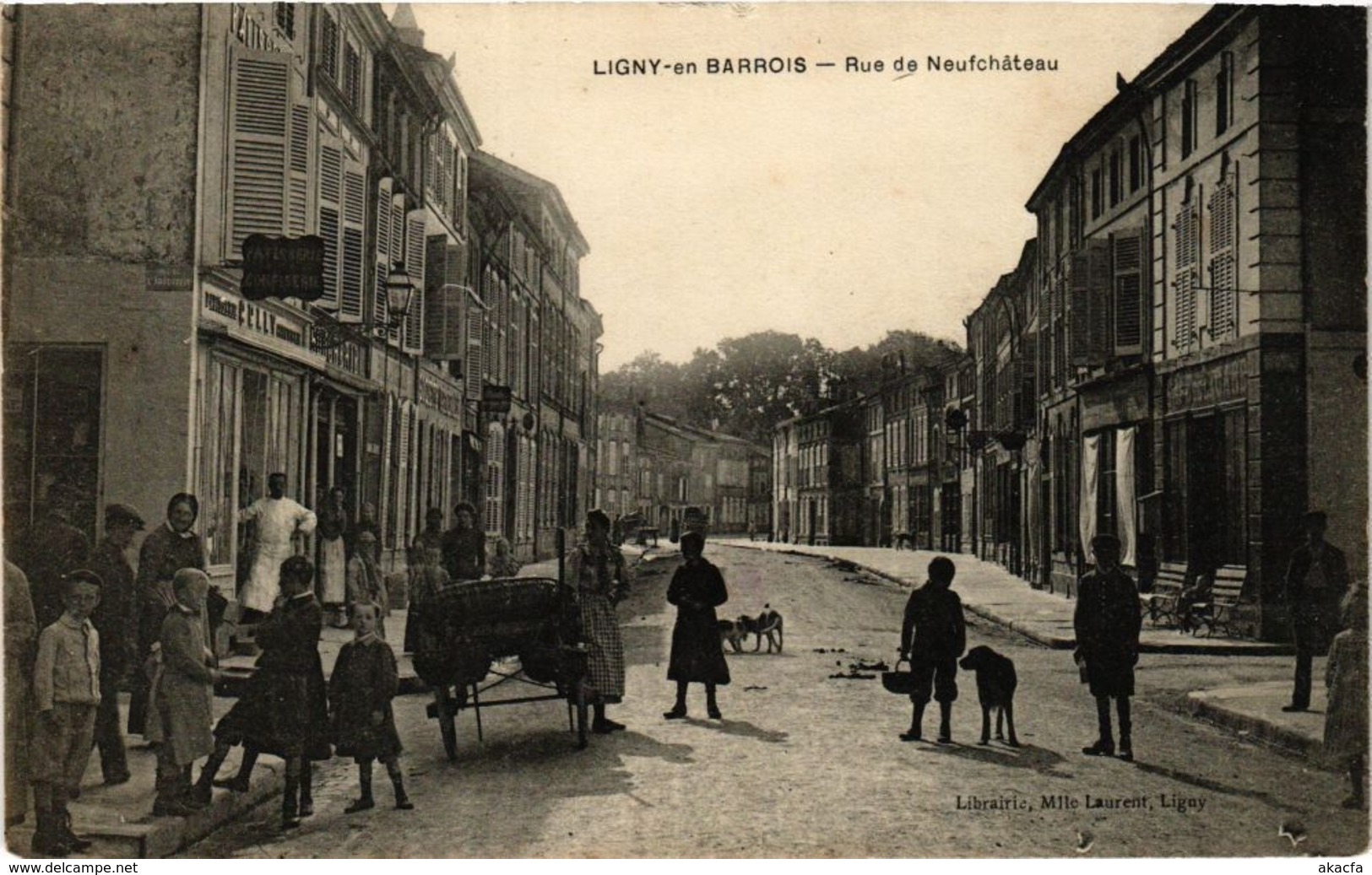 CPA LIGNY-en-BARROIS-Rue de NEUFCHATEAU (232546)