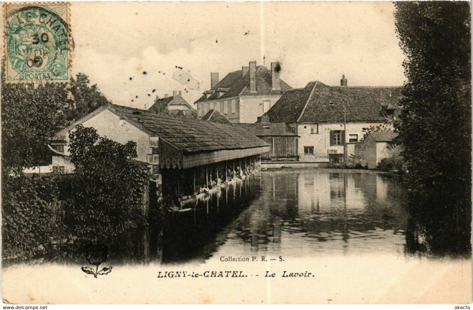 CPA LIGNY-le-CHATEL - Le Lavoir (357786)