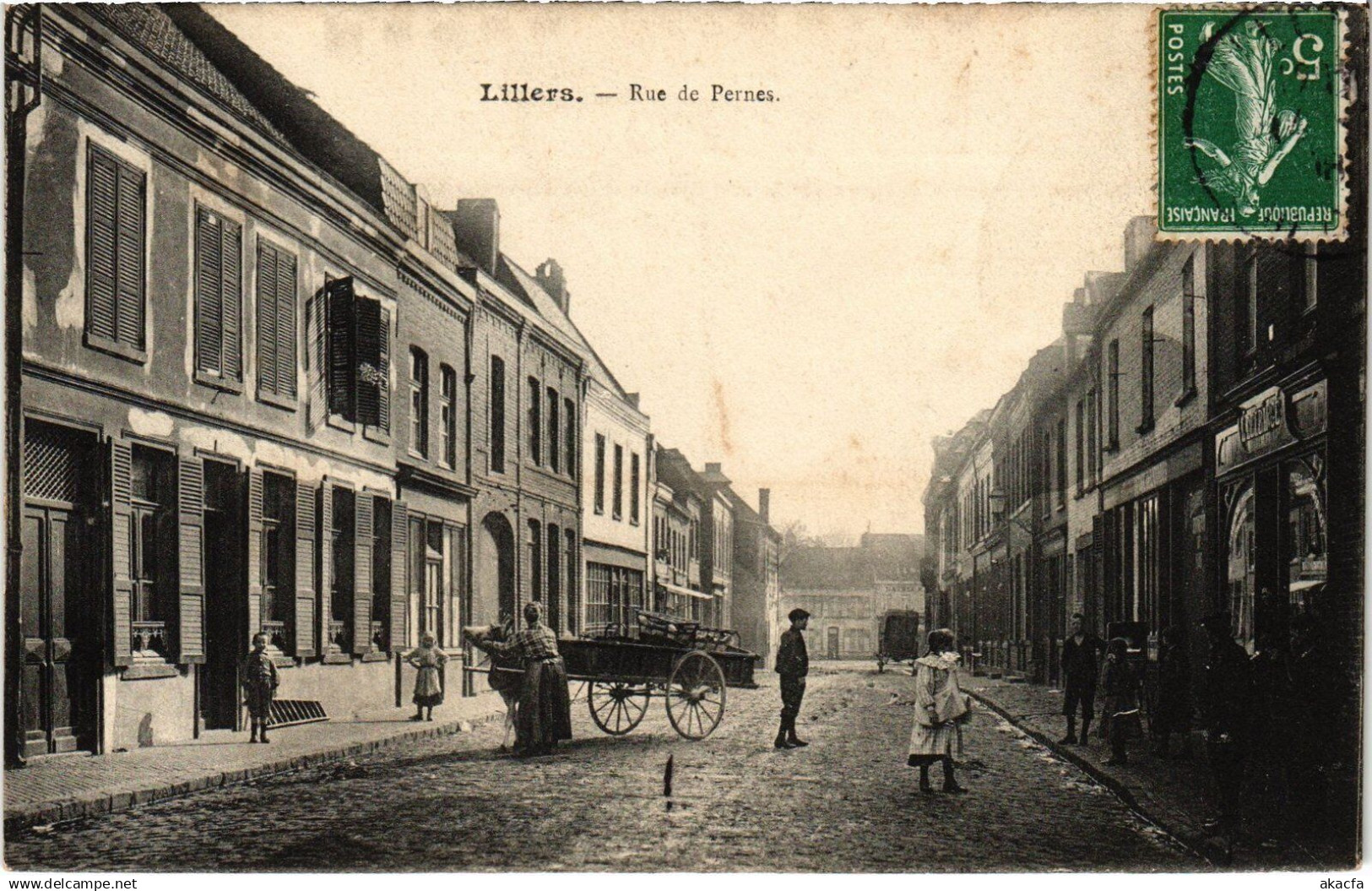 CPA Lillers Rue de Pernes (1275680)