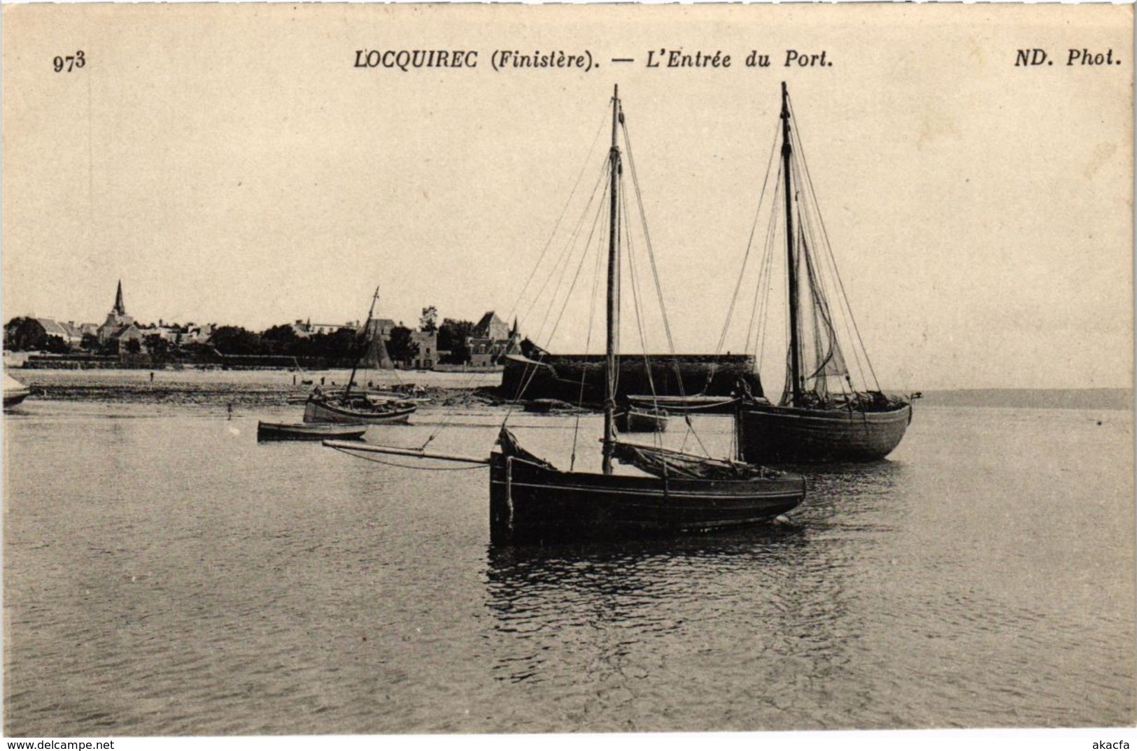 CPA Locquirec - L'Entree du Port (1033318)