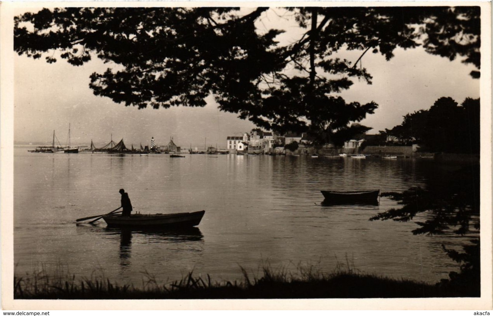 CPA LOCTUDY - Vue sur l'arriere-port (252819)