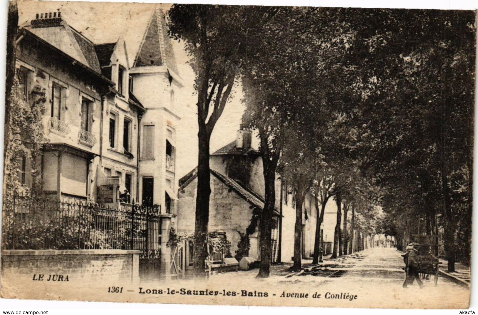 CPA LONS-le-SAUNIER - Avenue de Conliege (211865)