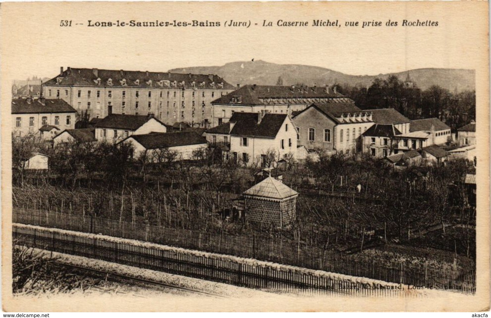 CPA LONS-le-SAUNIER - Caserne Michel (211853)