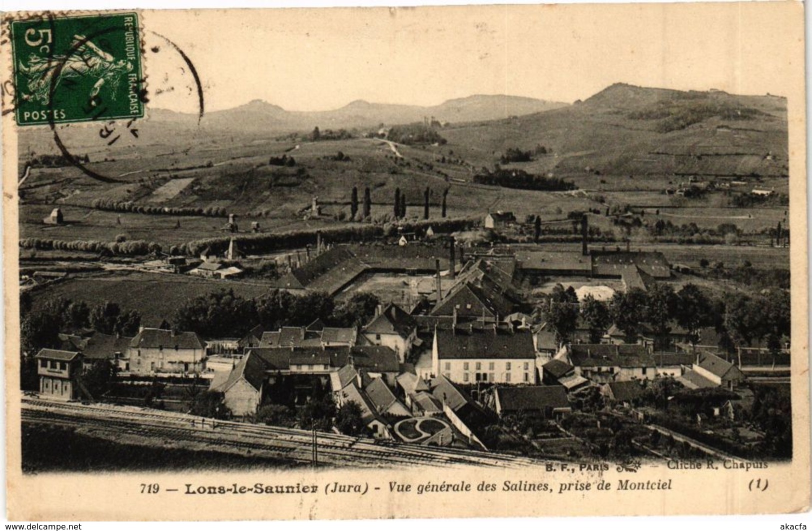 CPA LONS-le-SAUNIER - Vue générale (211874)