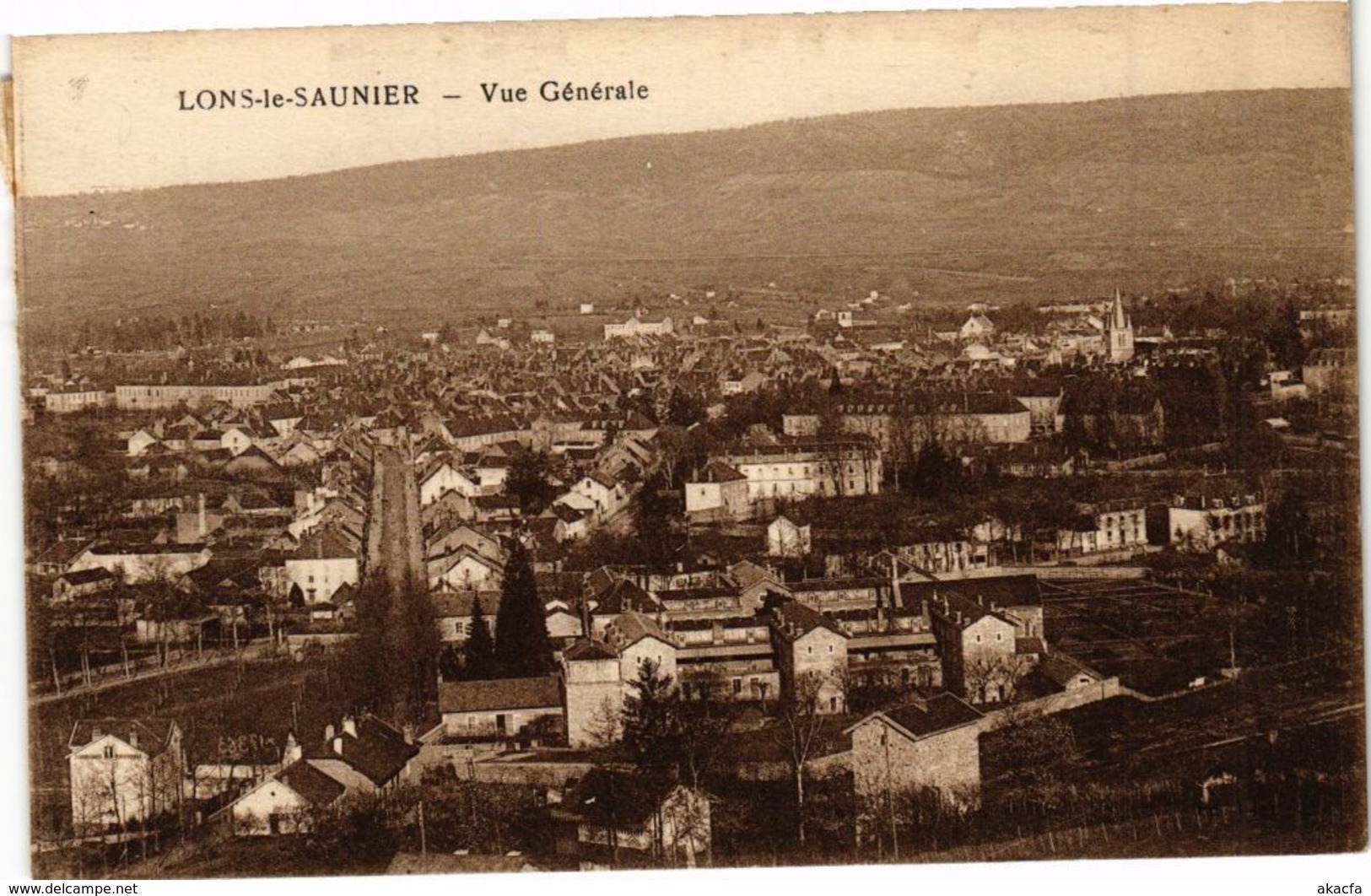 CPA LONS-le-SAUNIER - Vue générale (212120)