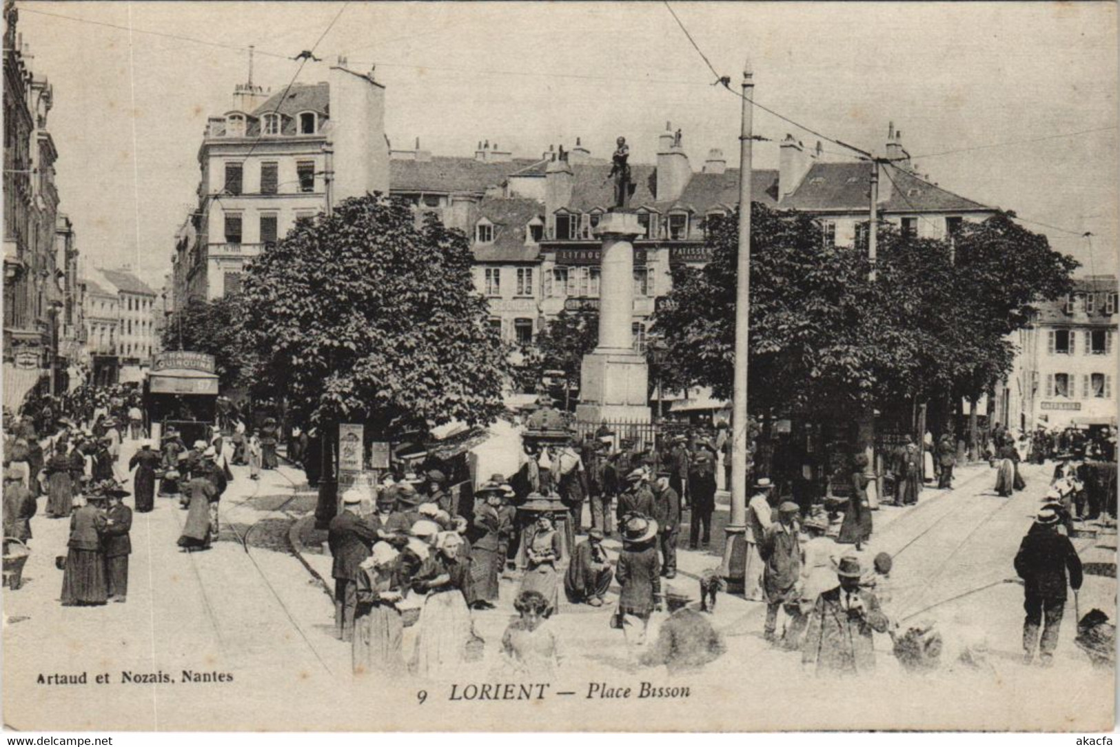 CPA LORIENT - Place Bisson (32903)