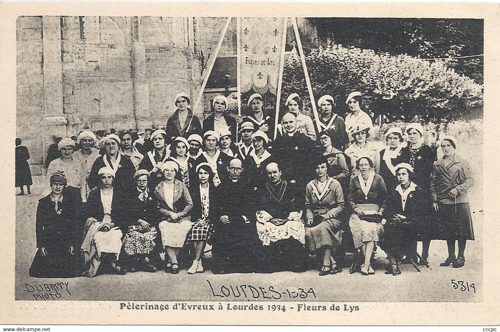 CPA Lourdes 1934 Pélérinage d'Evreux à Lourdes Fleurs de Lys