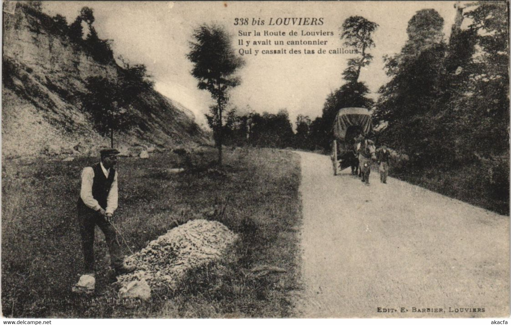 CPA LOUVIERS-sur la route de LOUVIERS (43419)