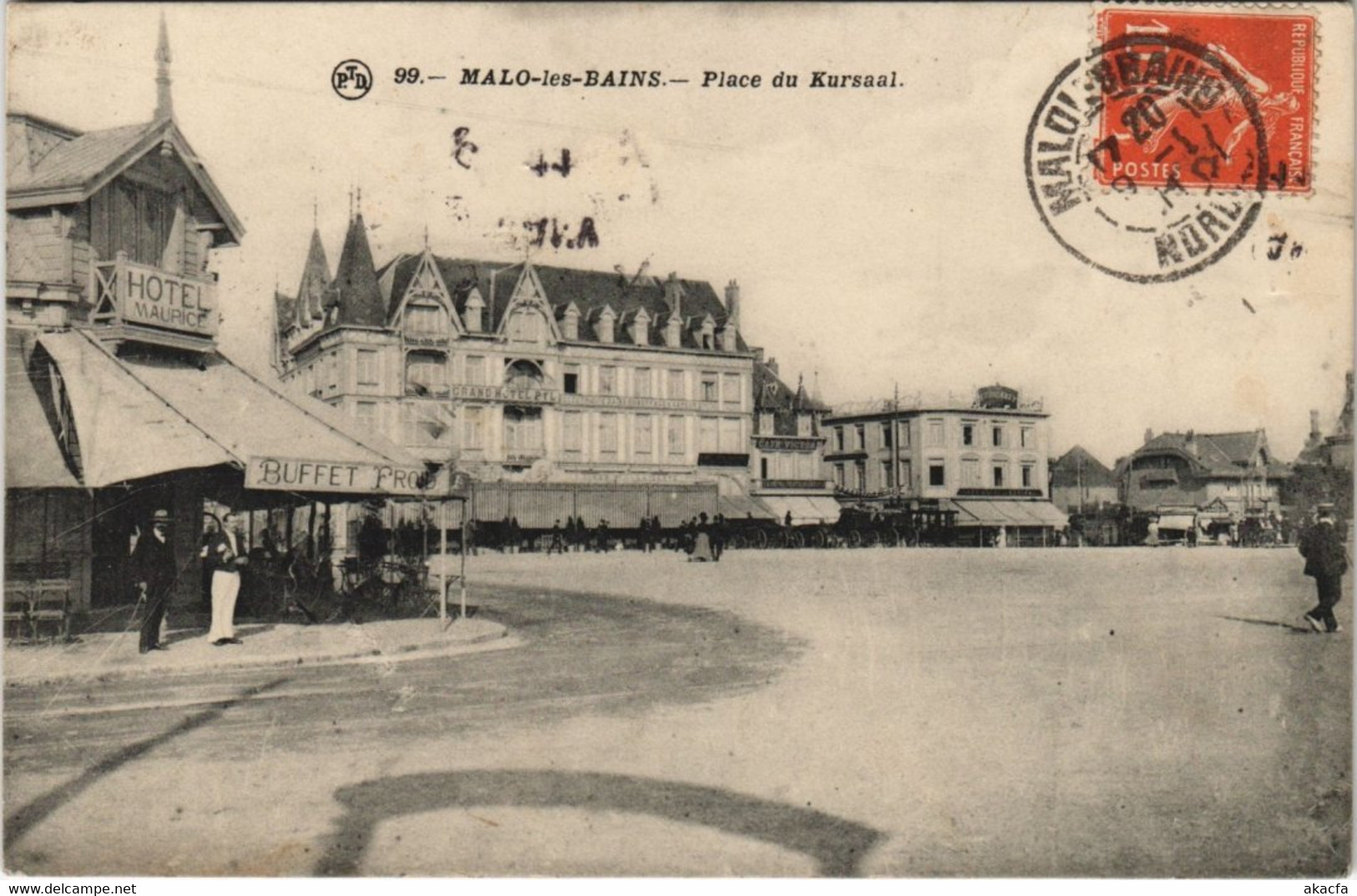 CPA MALO-les-BAINS - Place du Kursaal (141839)