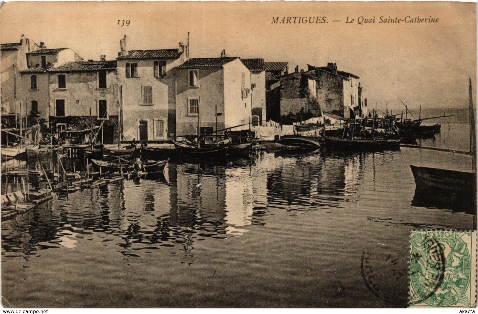 CPA MARTIGUES Le Quai Ste-Catherine (339903)