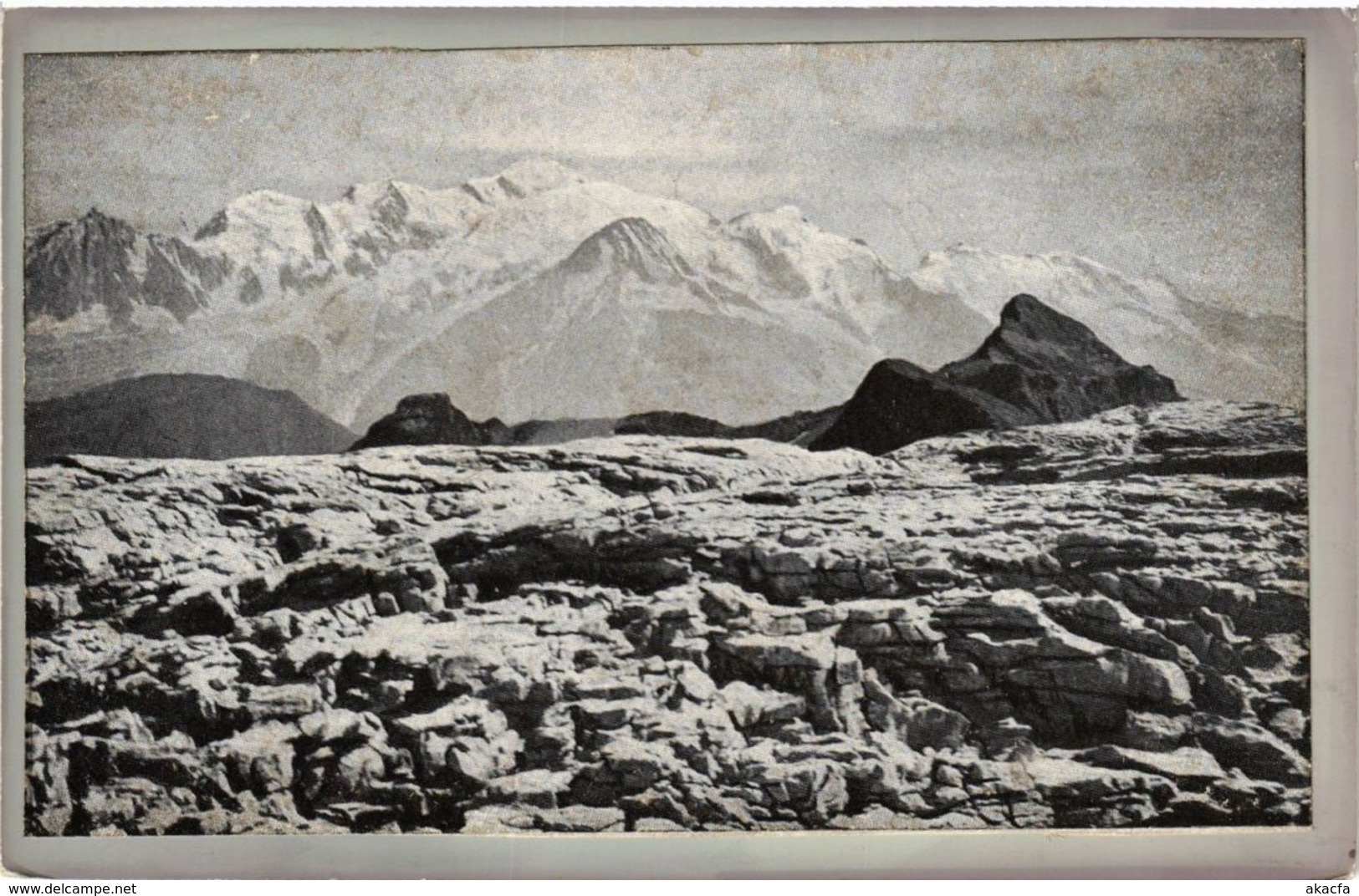 CPA Massif du Mont-Blanc Le desert de Plate et le Mont-Blanc (337453)