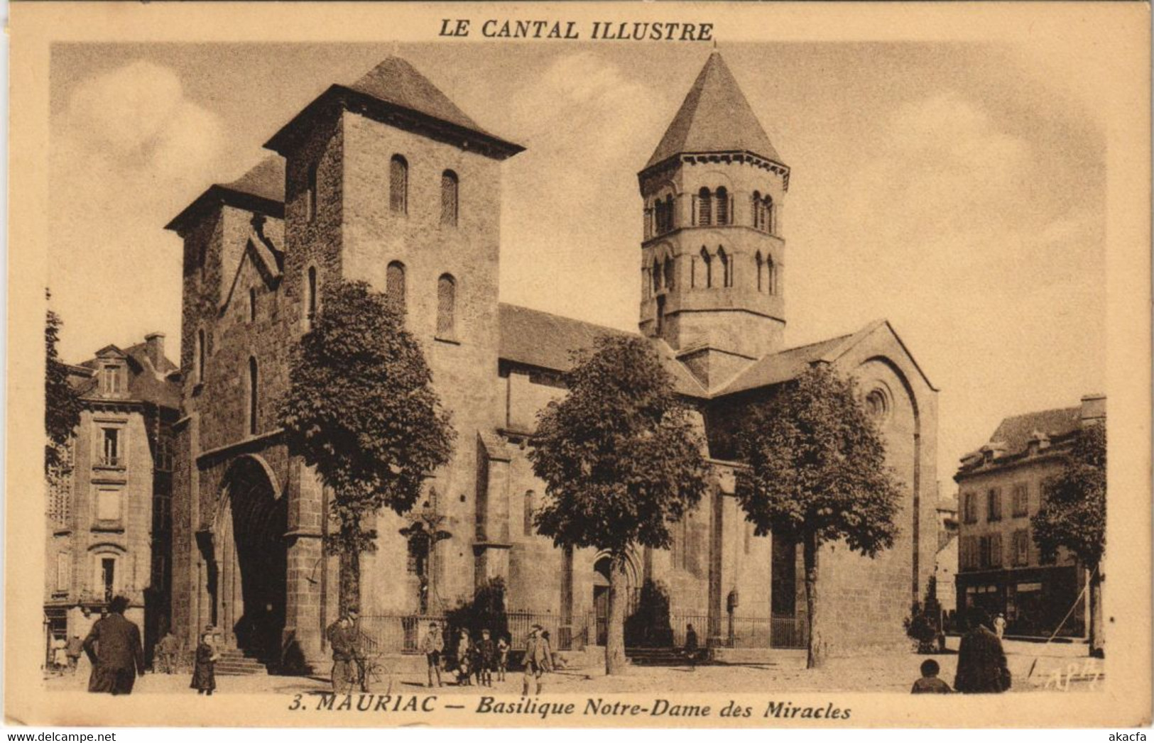 CPA Mauriac Basilique N.-D. Des Miracles FRANCE (1090219)