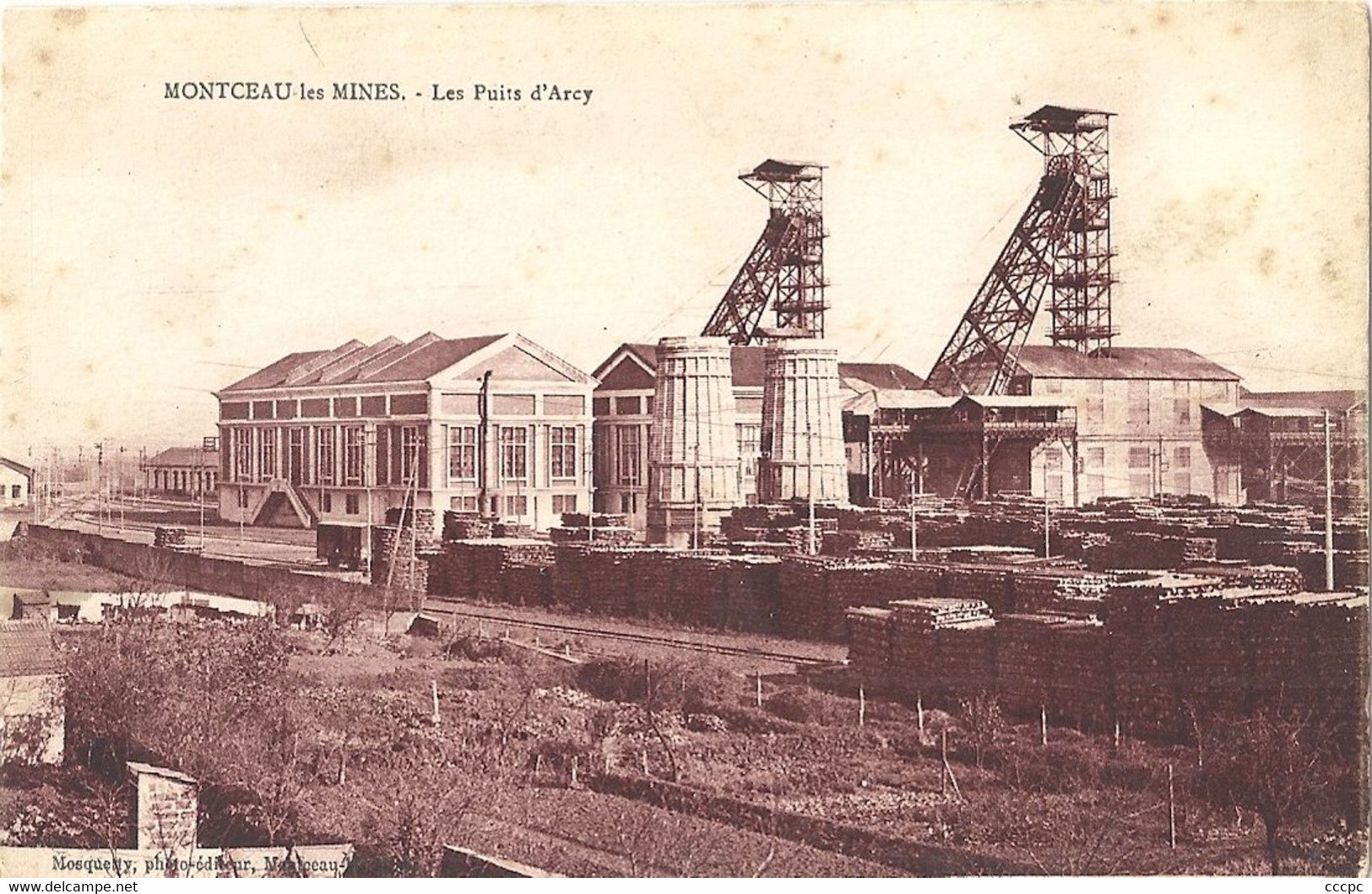 CPA Montceau-les-Mines Les Puits d'Arcy