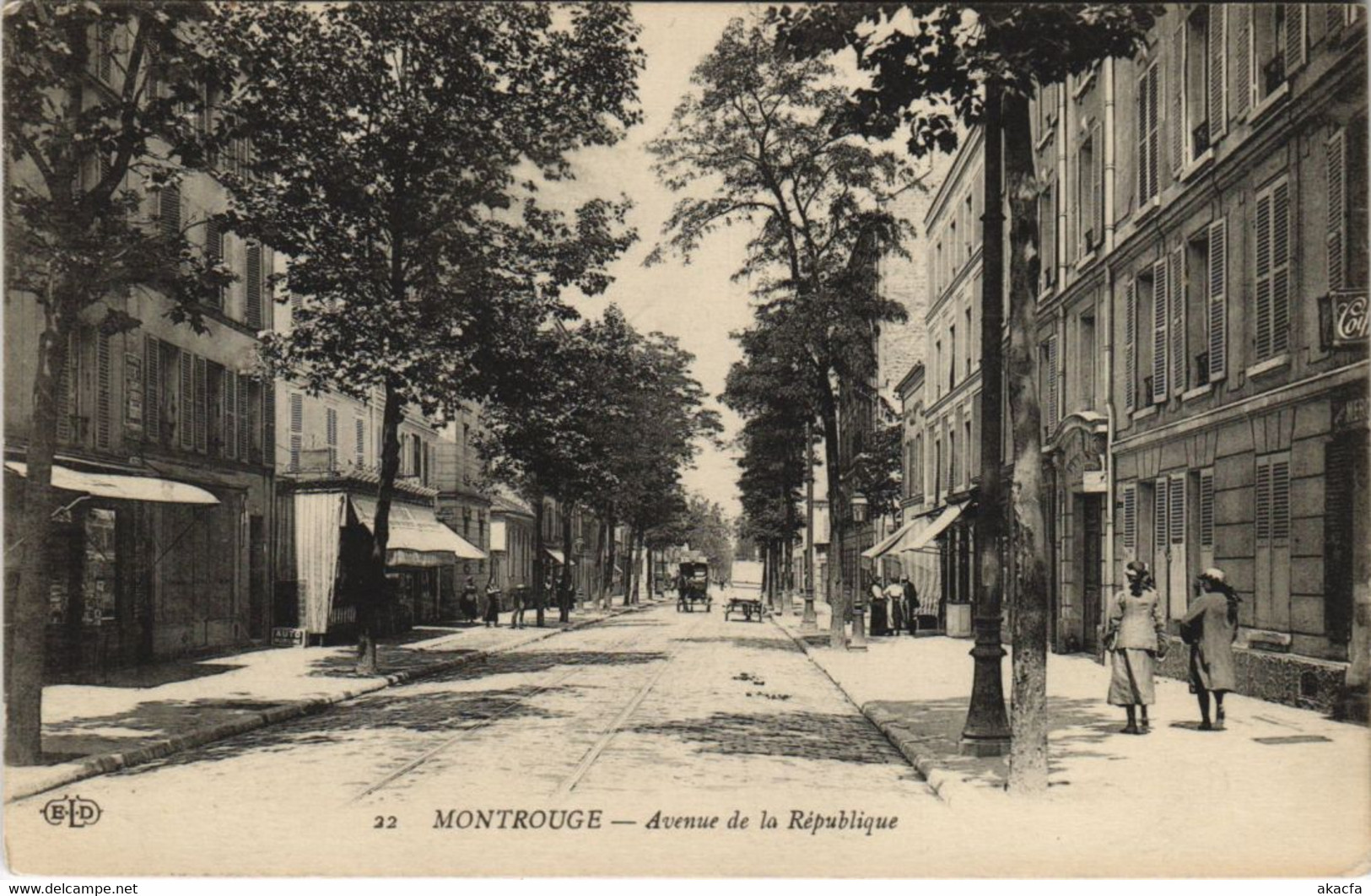 CPA MONTROUGE - Avenue de la République (44265)