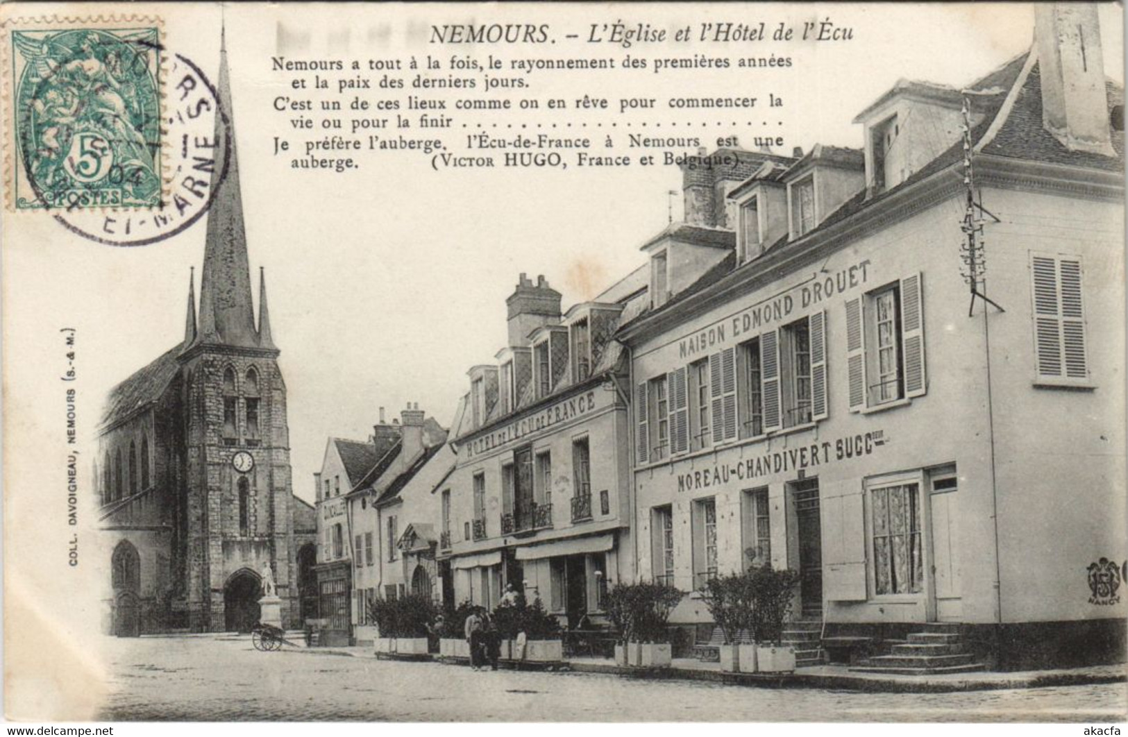 CPA NEMOURS - L'Église et l'Hotel de L'Ecu (120042)