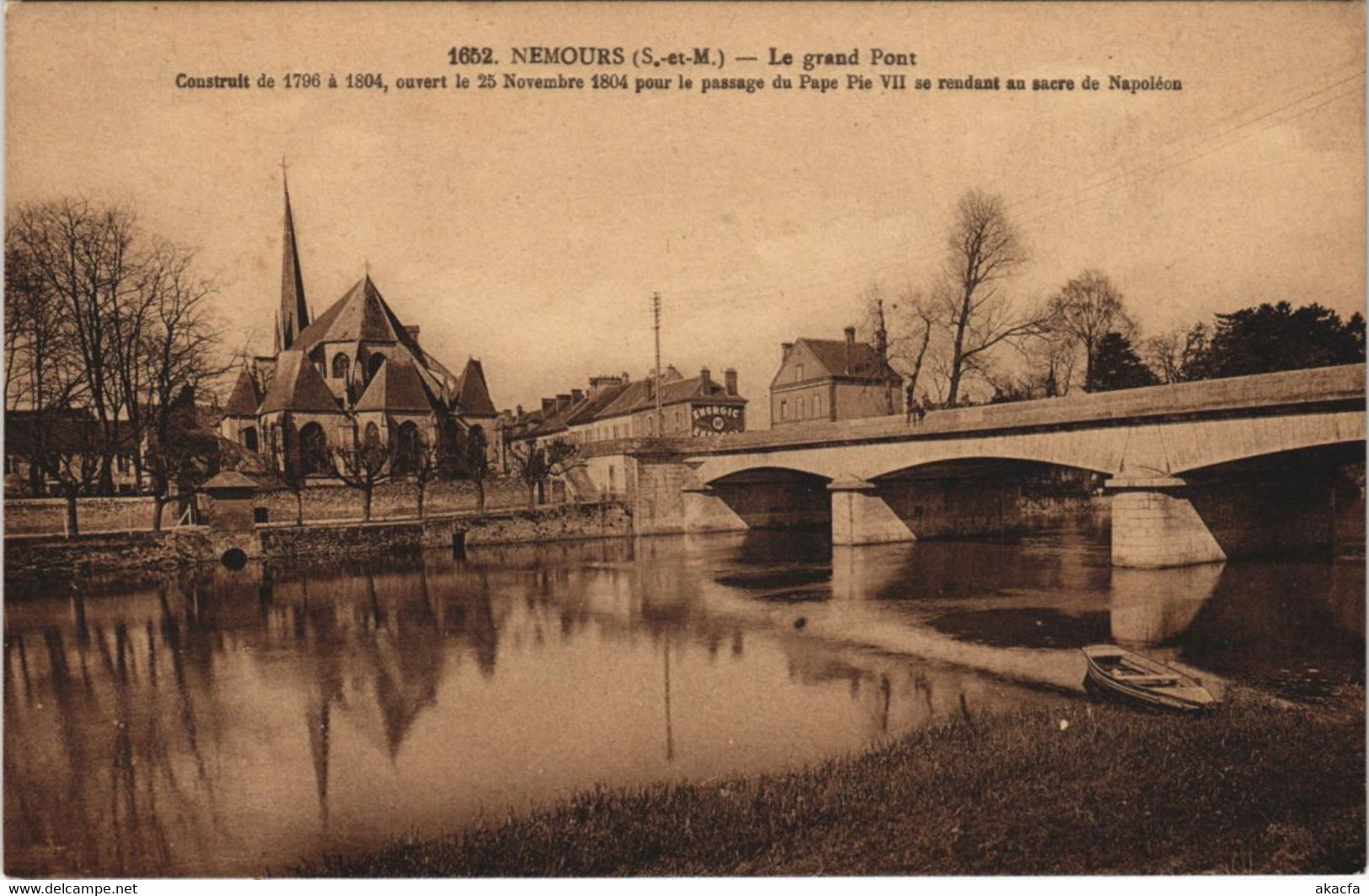 CPA NEMOURS - Le garnd Pont (120434)