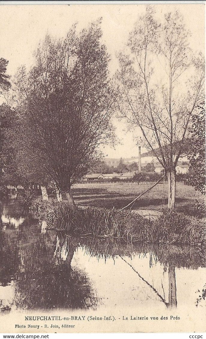 CPA Neufchâtel-en-Bray La Laiterie vue des Prés