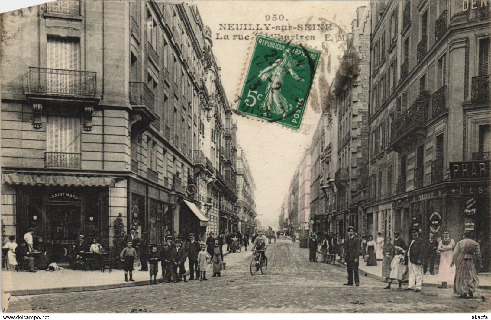 CPA NEUILLY-sur-SEINE - La rue de Charters (44308)