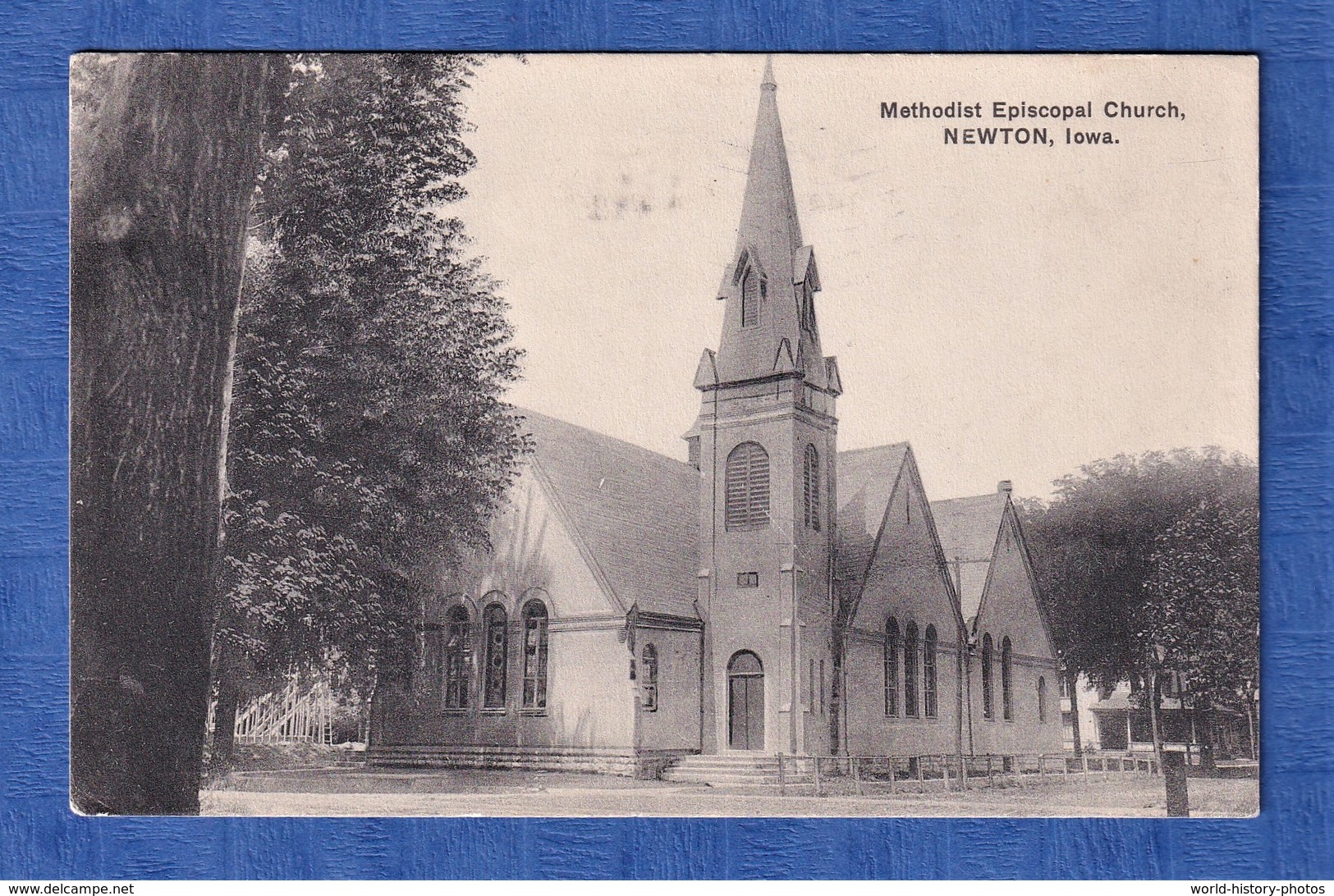 CPA - NEWTON , Iowa - Methodist Episcopal Church - Published by the Novelty Post Card Co. Kansas City